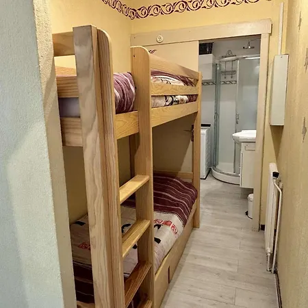 Apartment 2 Pieces 6 Couchages Sur Ar200-098 *